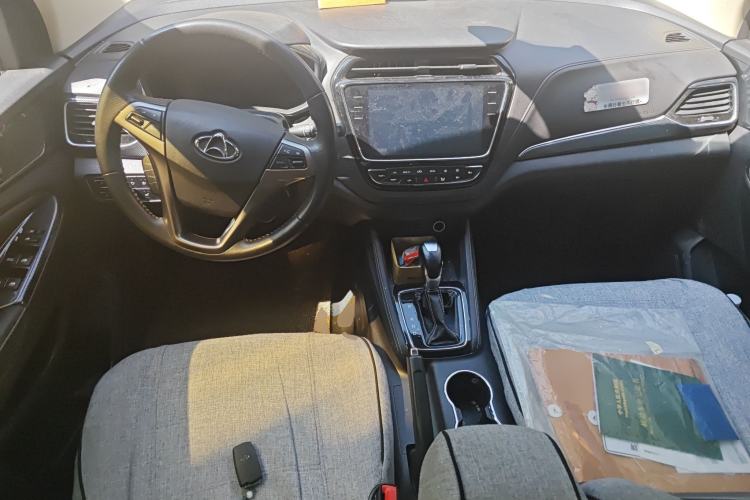 Used CHANGAN OSHAN A800 2017 1.5T Automatic ZhiZun Model
