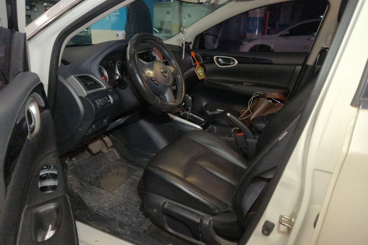 Used Nissan Sylphy 2019 1.6XV CVT Smart Connect Luxury Edition China V Standard Driver Seat