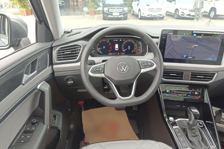 Used Volkswagen Tayron 2023 300TSI Two-Wheel-Drive Luxury Plus Advanced Edition Steering Wheel