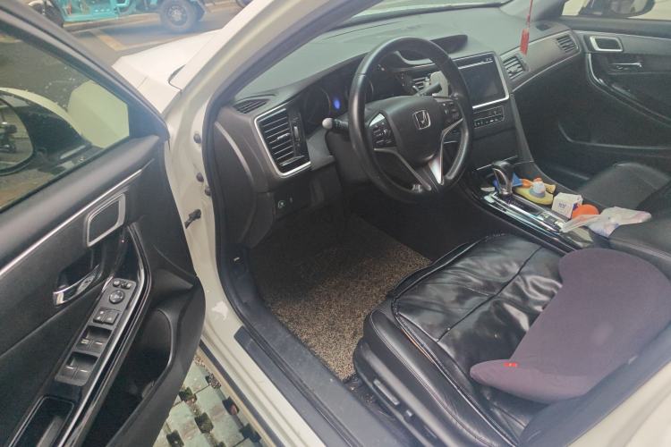 Used Honda Spirior 2015 2.0L Prestige Edition
