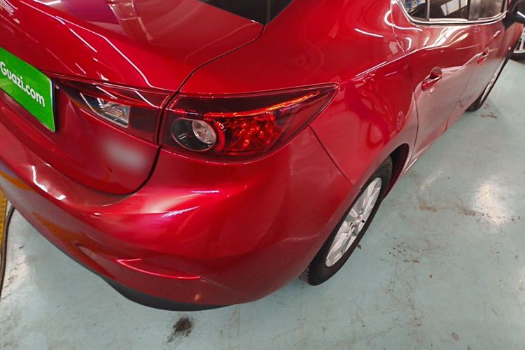 Used Mazda 3 Axela 2016 Sedan 1.5L Automatic Comfort Model