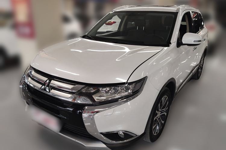 Used Mitsubishi Outlander 2016 2.4L 4x4 Elite Edition 7-Seater