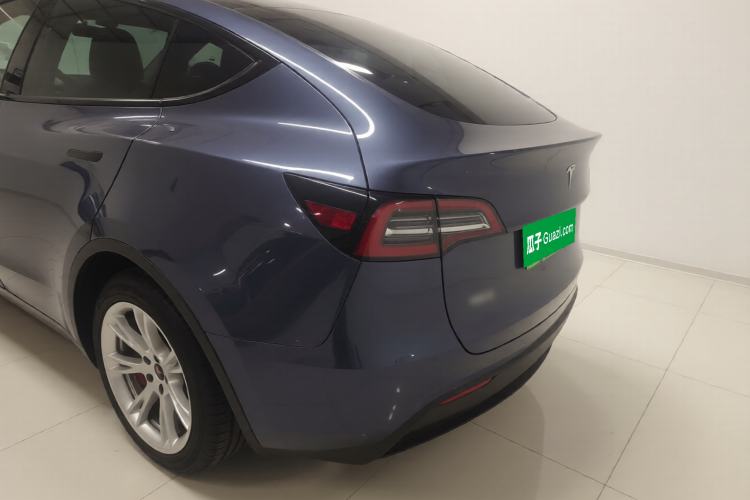 Used Tesla Model Y 2021 Long-Range All-Wheel-Drive Version 3D7