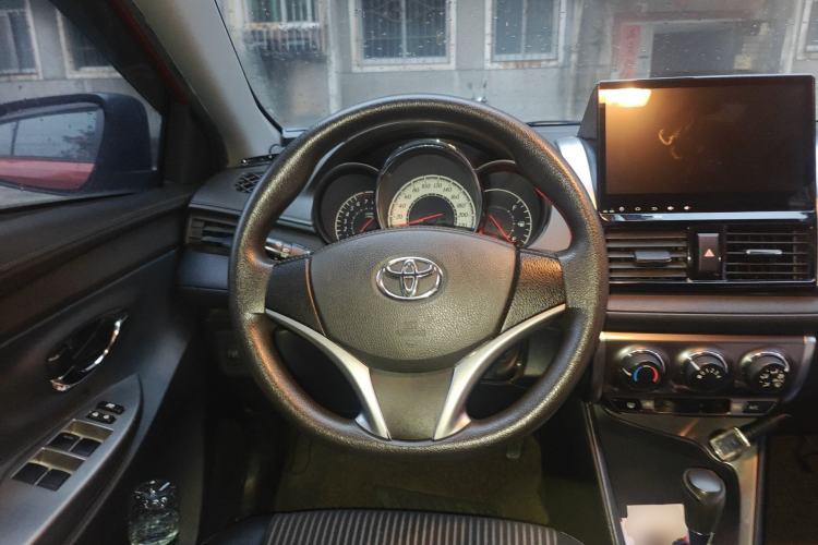 Used Toyota YARiS L Zhi Xuan 2015 1.5G Automatic Orange Limited Edition