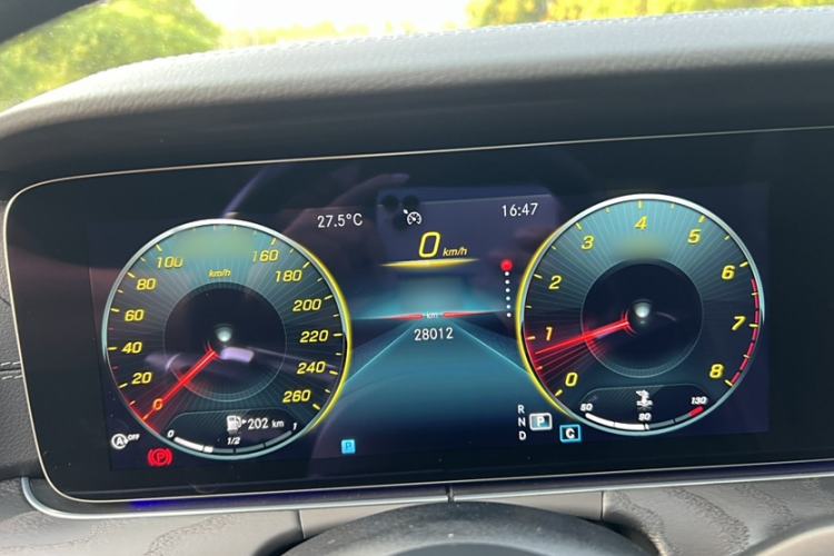 Used Mercedes-Benz E-Class 2022 E 260 Stylish Sports Edition
