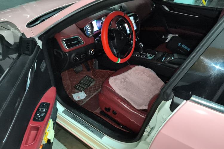 Used Maserati Ghibli 2014 3.0T Standard Edition Left Front Seat