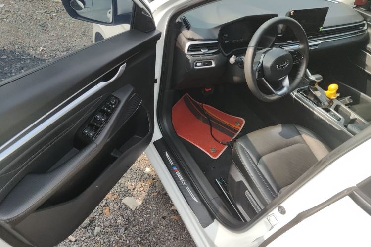 Used Geely Auto Emgrand 2022 4th Generation 1.5L CVT Elite Model
