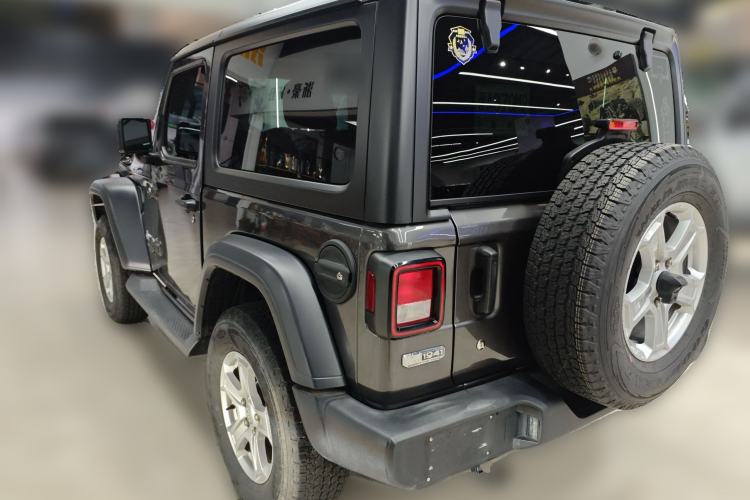 Used Jeep Wrangler 2018 2.0T Sahara Two-Door Edition