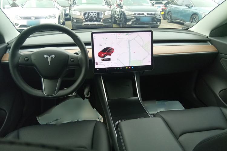 Used Tesla Model 3 2019 Long-Range Rear-Wheel-Drive Version Center Console