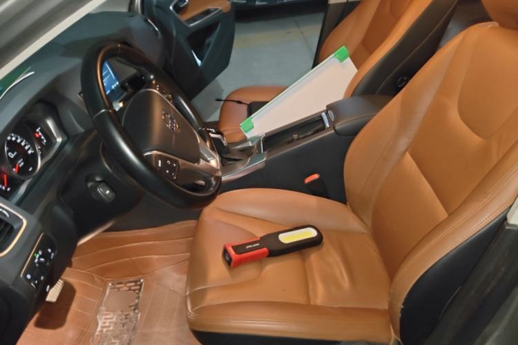 Used Volvo S60 2015 S60L 2.0T Zhiyuan Edition