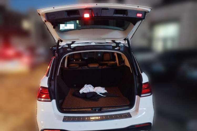 Used Mercedes-Benz GLE 2015 GLE 400 4MATIC Trunk