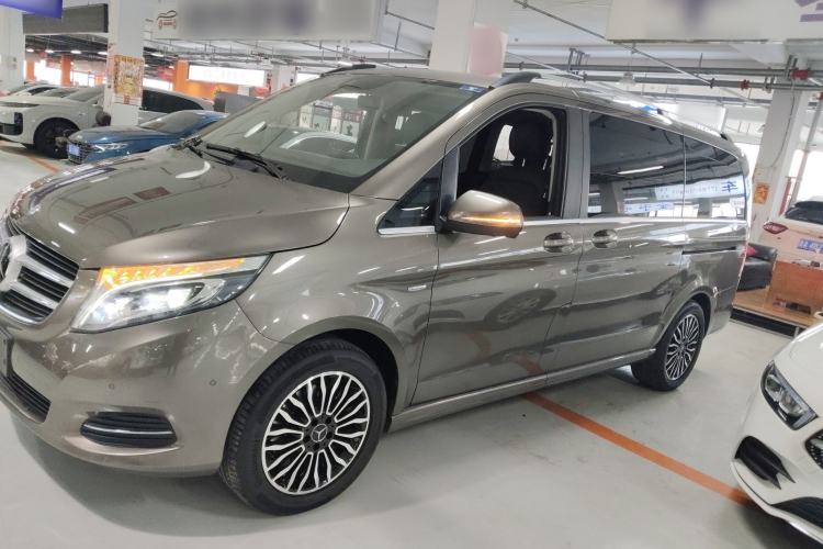 Used Mercedes-Benz V-Class 2017 V 260 Prestige Edition