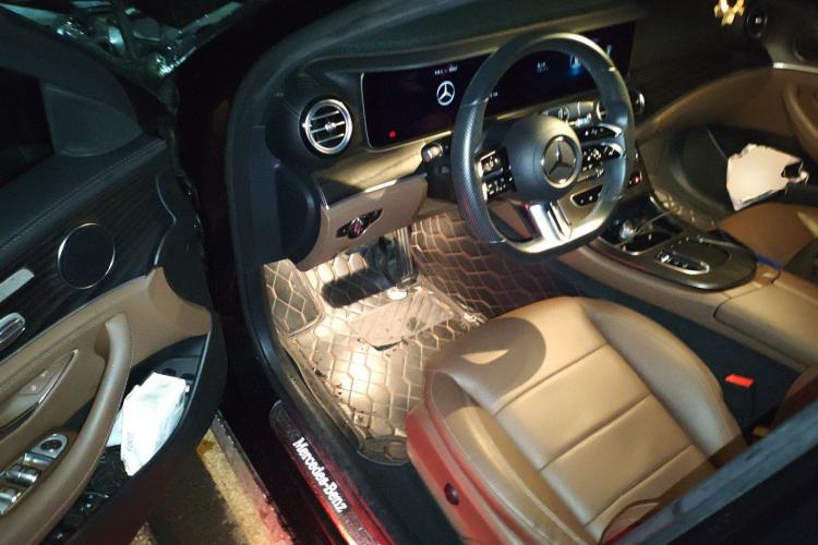 Used Mercedes-Benz E-Class New Energy 2022 Restyled E 350 e L Plug-in Hybrid Sports Sedan
