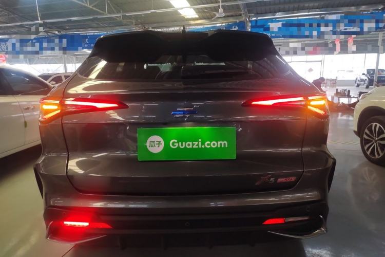 Used CHANGAN OSHAN X5 PLUS 2023 Revised 1.5T DCT Pioneer Edition
