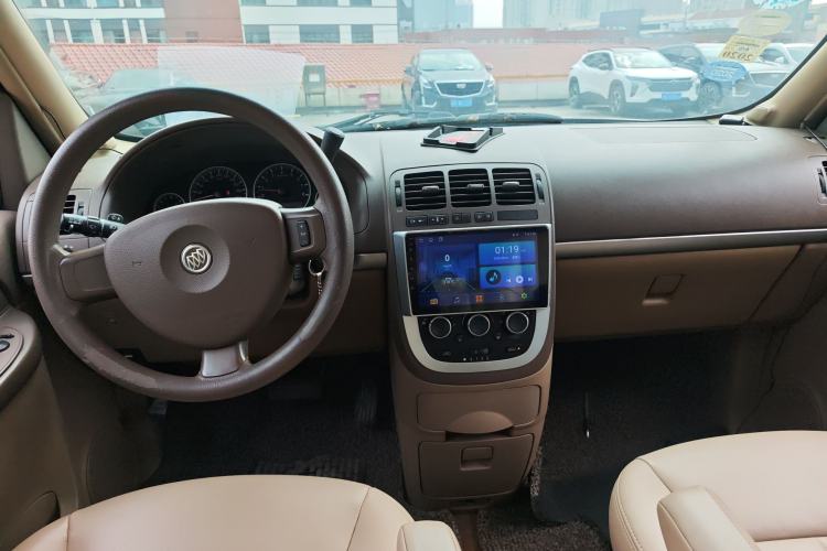 Used Buick GL8 2014 2.4L Classic Edition Center Console