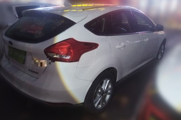 Used Ford Focus 2017 Hatchback 1.6L Automatic Fashion Edition Smart Drive Version
