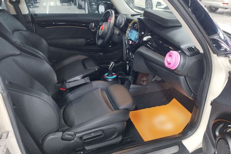 Used MINI MINI 2022 1.5T COOPER Classic Edition
