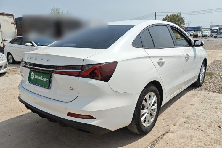 Used Roewe i5 2023 1.5L Manual Comfort Edition
