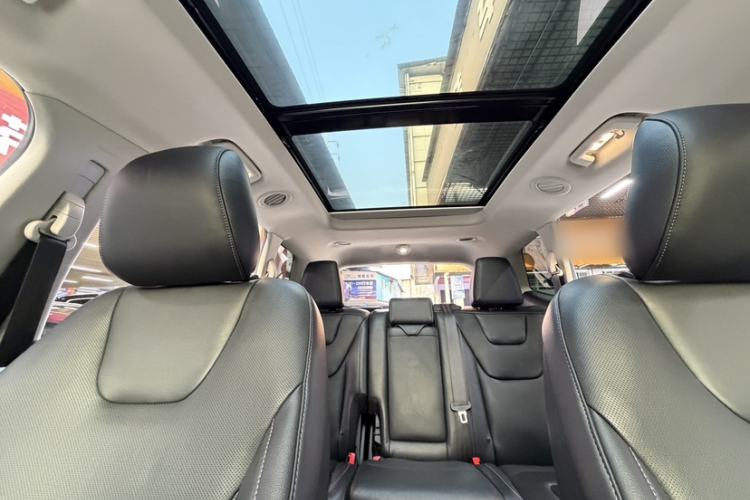 Used Ford Edge 2016 EcoBoost 245 Four-Wheel Drive Titanium 7-Seater
