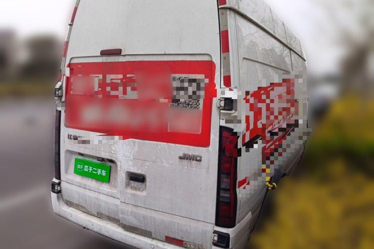 Used JMC Fushun 2023 2.0T Automatic Long-Wheelbase High-Roof Commercial Van—2/3 Seats