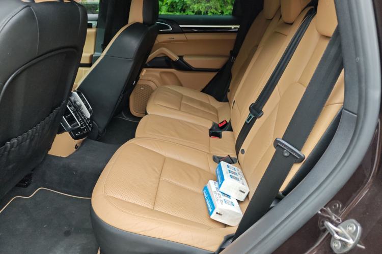 Used Porsche Cayenne 2014 Cayenne Platinum Edition 3.0T