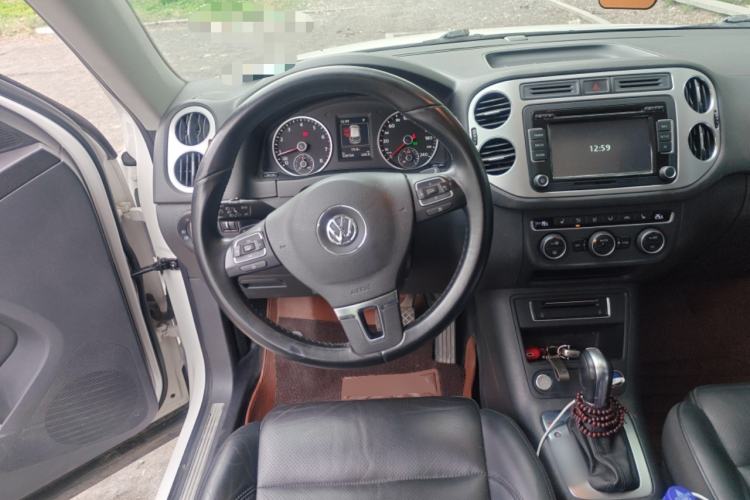 Used Volkswagen Tiguan 2015 1.8TSI Automatic All-Wheel-Drive Luxury Model
