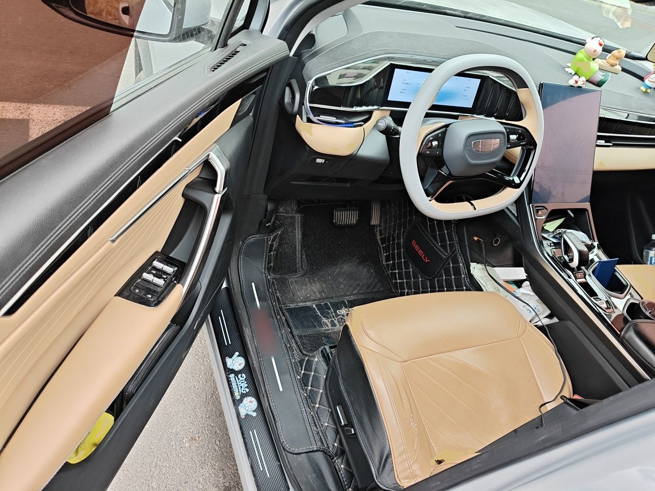 Geely Auto FX11 2023 1.5TD DCT Prestige Edition — снимка 16