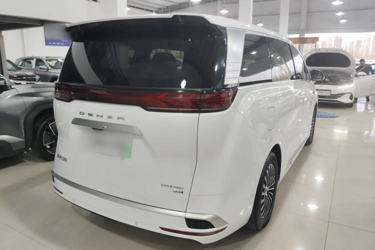 Used Denza D9 2025 DM-i Intelligent Drive 1020 Four-Wheel Drive Prestige Model Rear Right 45 Deg