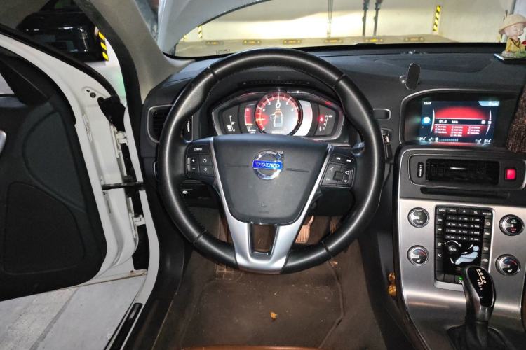 Used Volvo S60 2017 S60L T4 Smart Range Edition