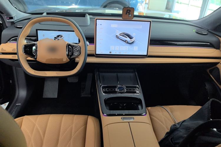 Used Geely Galaxy 8 2025 130km EM-P Starship Edition
