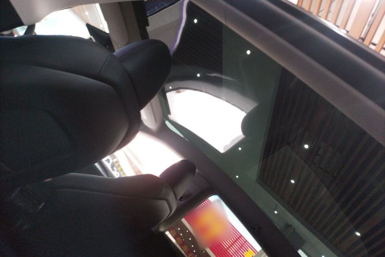 Used Tesla Model Y 2023 Rear-Wheel-Drive Version
