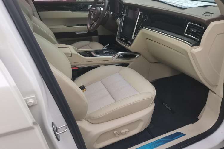 Used Zotye T700 2017 1.8T Dual-Clutch Prestige Model
