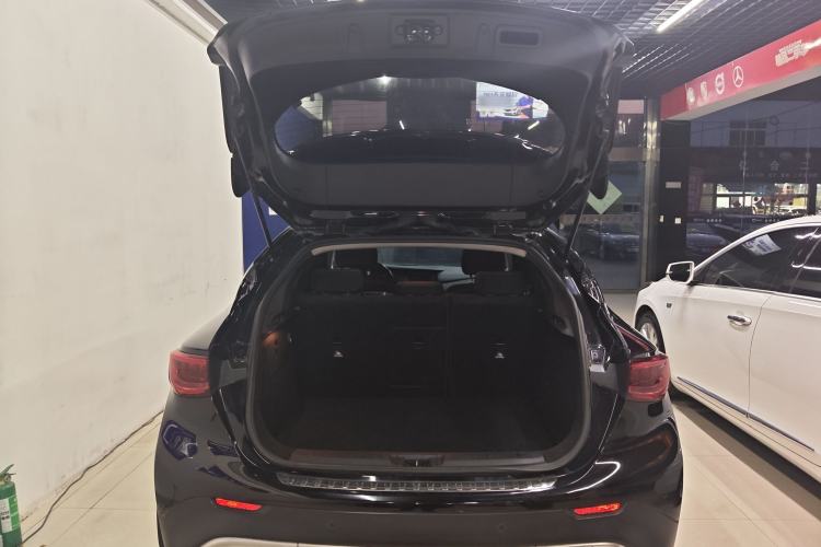 Used Infiniti QX30 2017 1.6T Two-Wheel Drive Fashion Edition