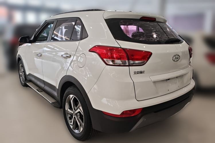 Used Hyundai ix25 2017 1.6L Automatic Smart Version Rear Left 45 Deg