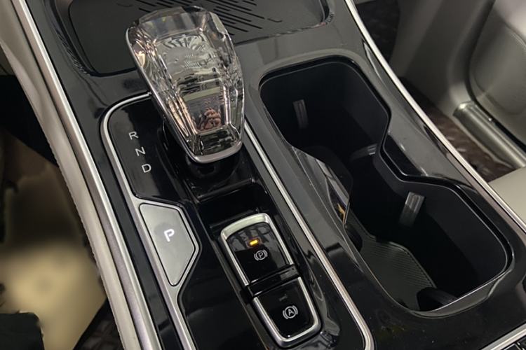 Used JAC Refine RF8 PHEV 2024 Zhiling Edition 1.5T 150KM Flagship Model – Lithium Iron Phosphate
