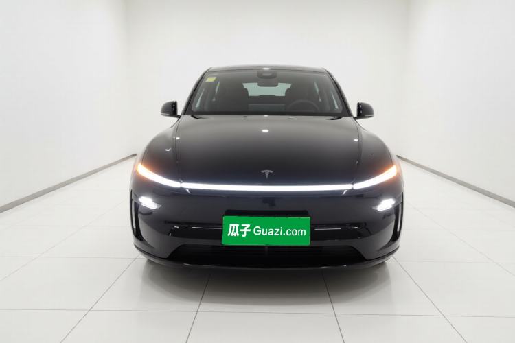 Used Tesla Model Y 2026 Rear-Drive Model
