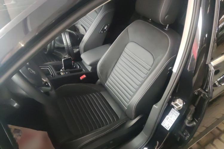 Used Volkswagen Magotan 2020 330TSI DSG Leading Model
