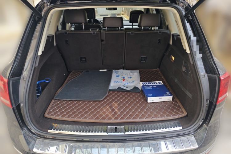 Used Volkswagen Touareg 2017 3.0 TSI Touareg Model Trunk