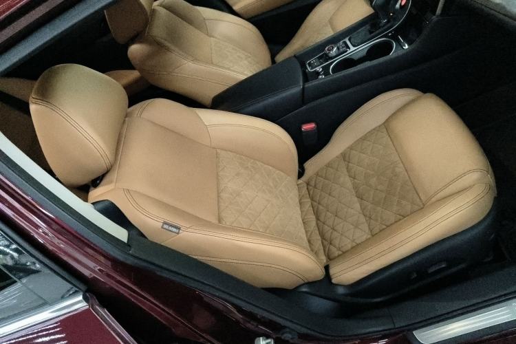 Used Nissan Maxima 2016 2.5L XV Ultimate Edition Right Front Seat