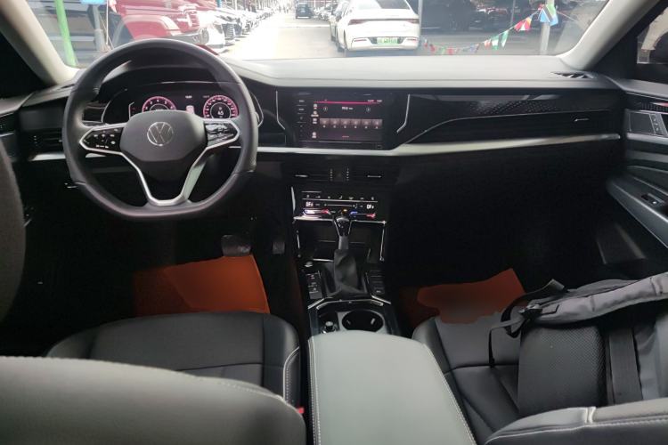 Used Volkswagen Passat 2024 330TSI Starry Elite Edition Center Console