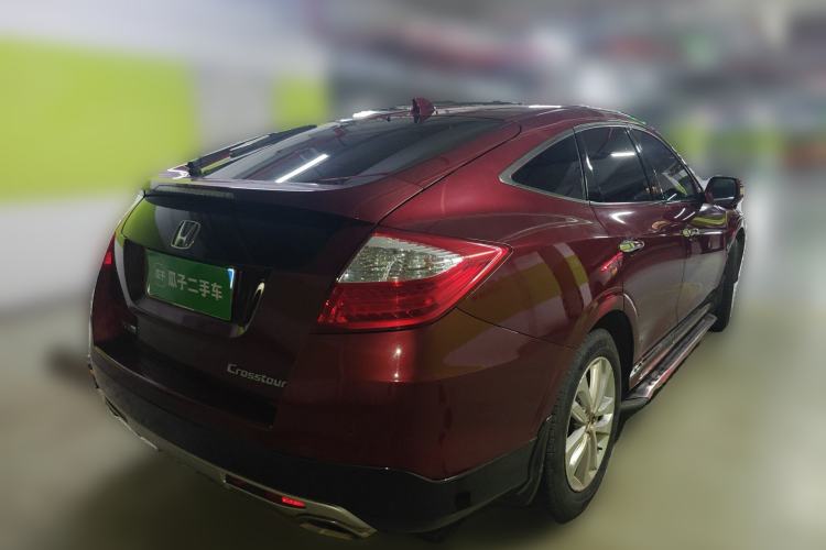 Used Honda Crosstour 2014 2.4L Luxury Edition
