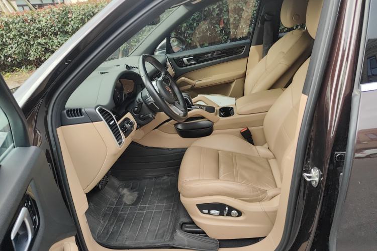 Used Porsche Cayenne 2018 Cayenne 3.0T Left Front Seat