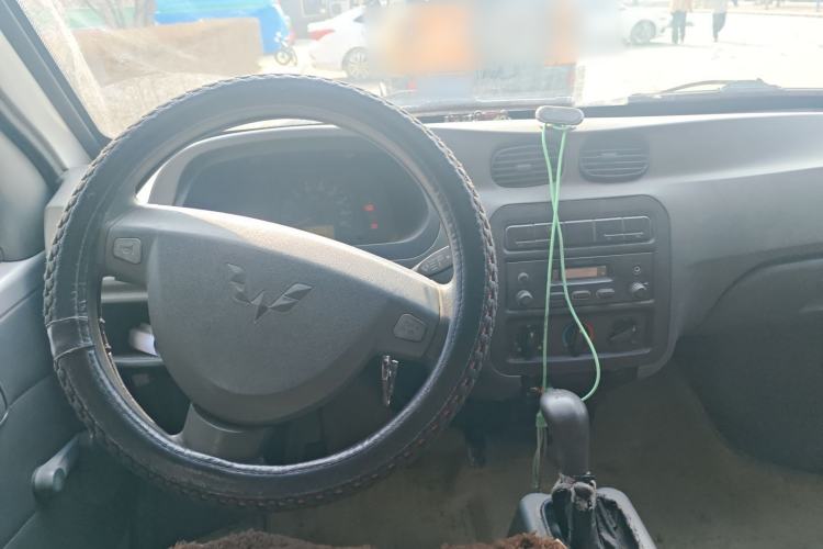 Used Wuling Zhiguang 2010 1.0L New Version Practical Edition with Short Body
