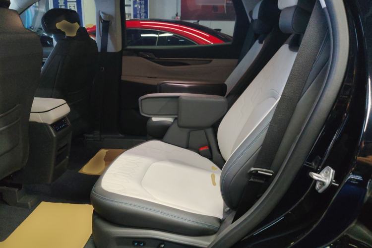 Used Ford Edge 2023 Ford Explorer L 2.0T EcoBoost Two-Wheel Drive 7-Seater Luxury Model
