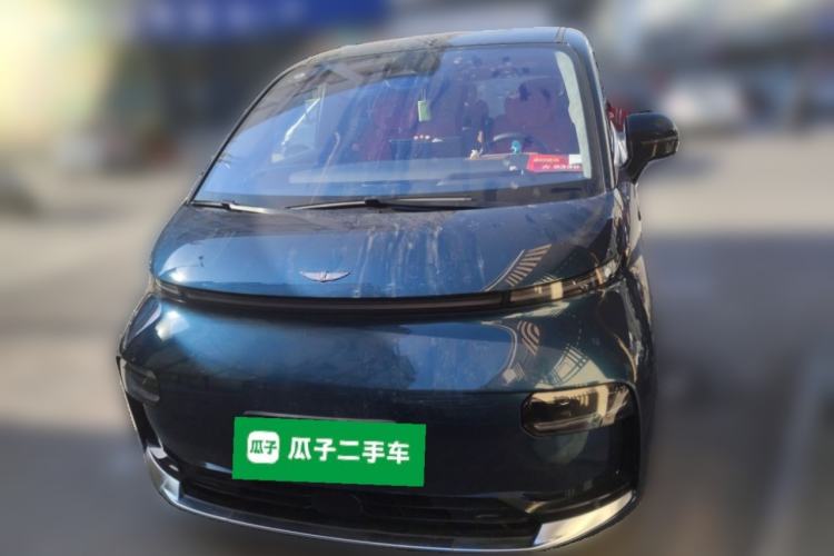 Used Geely Galaxy LEVC L380 2024 140-Degree 8-Seater Four-Wheel Drive Max
