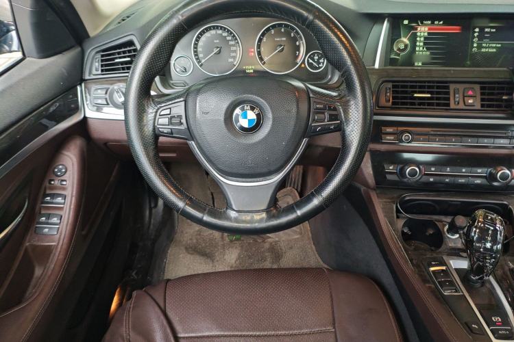 Used BMW 5 Series 2014 525Li Luxury Design Package
