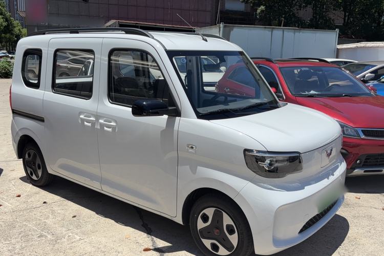 Used Wuling Zhiguang New Energy 2025 Comfort Model