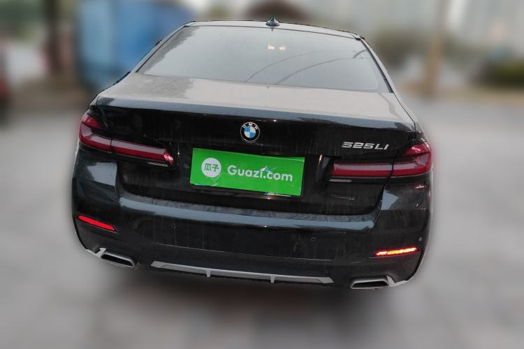 Used BMW 5 Series 2022 Second Facelift 525Li M Sport Package
