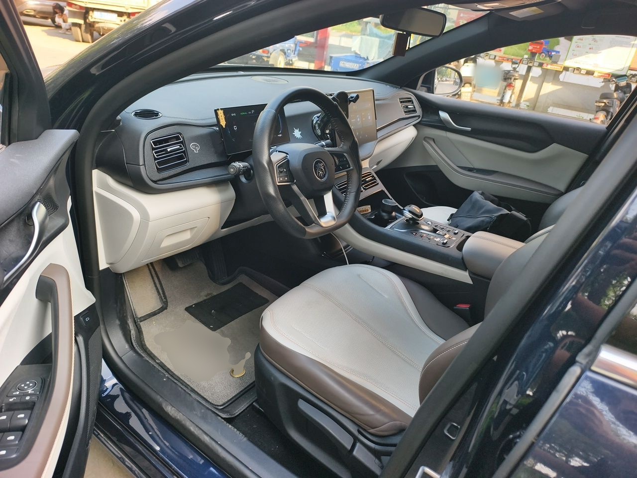 BYD Qin PLUS 2024 HONOR Edition DM-i 55KM Leading Model — снимка 13