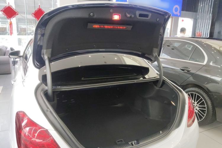 Used Mercedes-Benz C-Class 2016 C 200 L Sport Edition Trunk